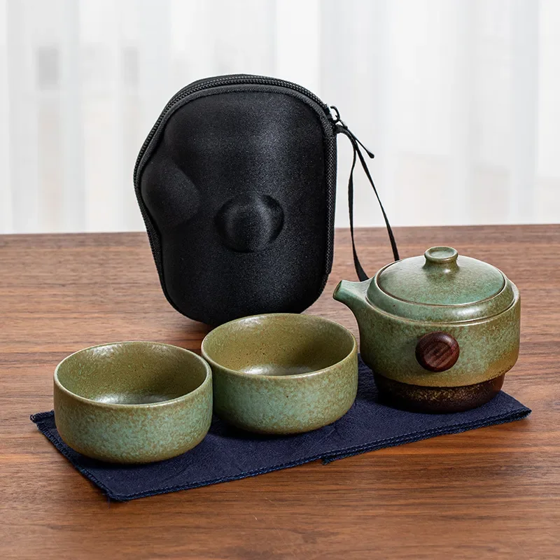 

New Chinese Portable Tea Set Ceramic 1 Pot 2 Cups Travel Tea Set Mugs Storage Bag Teaware Set Heat Insulation Container