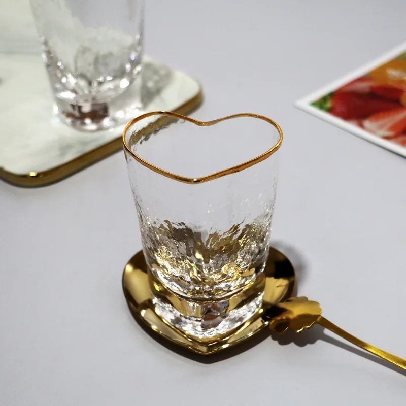 210ml 7oz Nordic Lead Free Hammer Pattern Heart Shape Lovely Clear Glass Tumbler Cup with Gold Rim Cups for Lovers 1 Pc