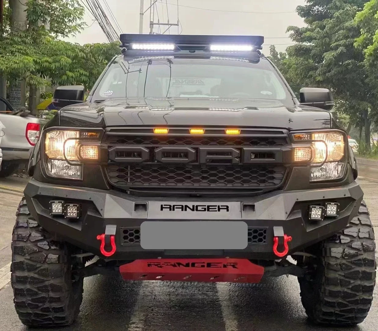 Automatyczna osłona bagażnika dachowego do Ford Ranger T9 Xl Xlt Wildtrack 2022 2023 2024 2025 Światła dachowe LED Światła kopułkowe Akcesoria samochodowe — zdjęcie 4