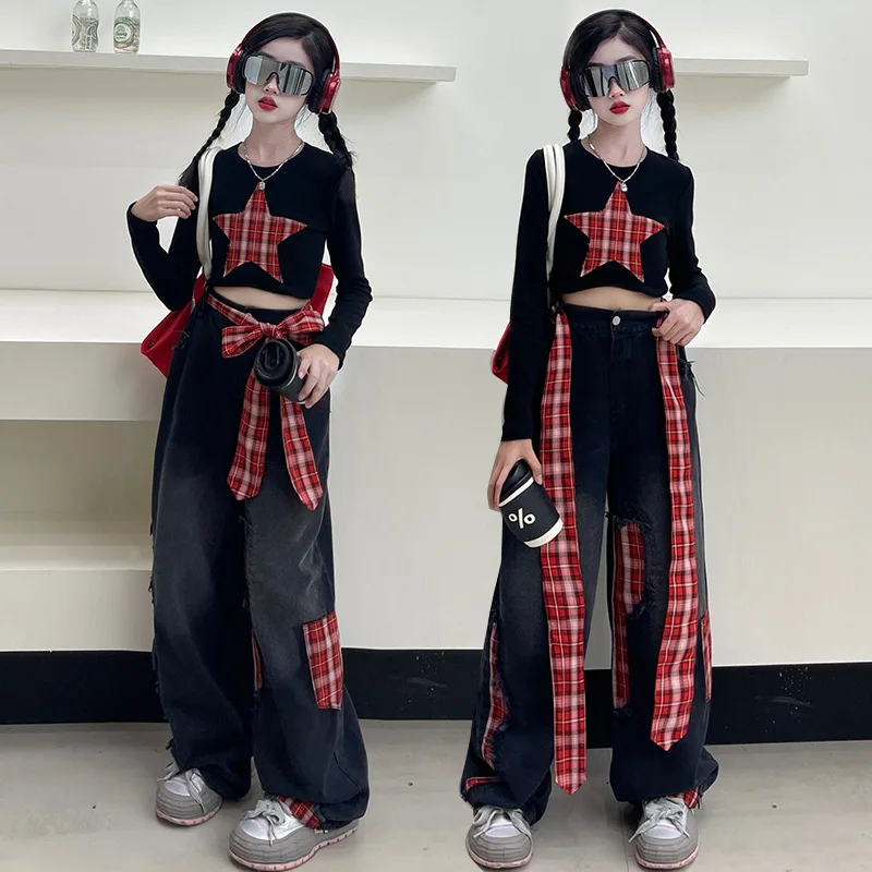 

Модный комплект в стиле хип-хоп для девочек-подростков, весна-лето 2024, новая лоскутная клетчатая футболка с пятиконечной звездой + комбинезон, комплект из двух предметов