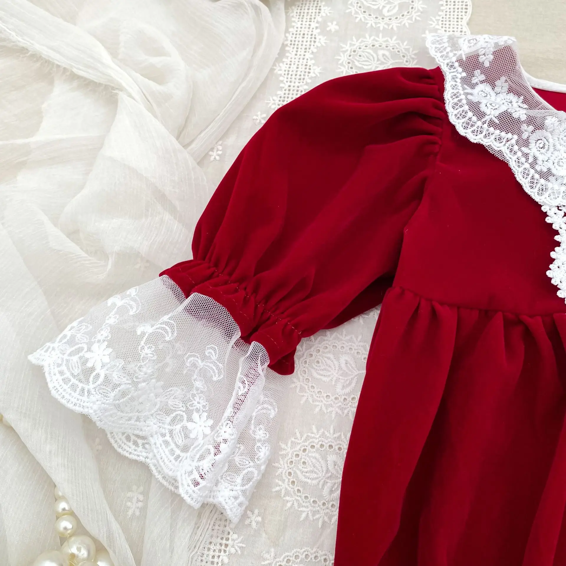 Roter Spitzen-Strampler für Babymädchen, langärmelig, Vintage-Body, Prinzessinnen-Outfit, Frühling/Herbst – Detail 10