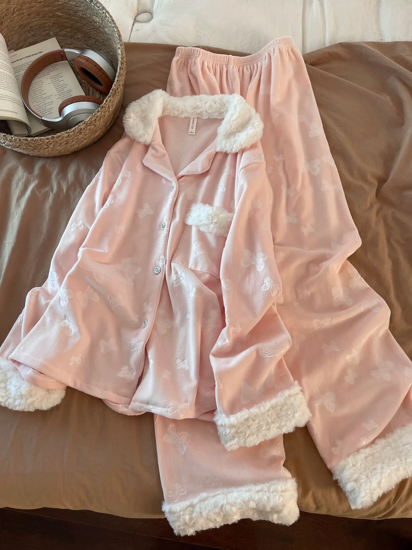 women's-winter-thickened-coral-fleece-pajamas-set-home-clothes-pink-print-warm-sleepwear-suitable-for-outdoor-wear