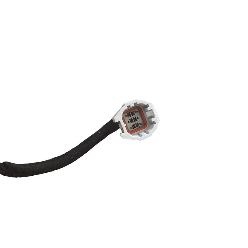 Rearview Camera 95760 Compatible with For Hyundai Santa Fe 2013-2016 and For Kia Ceed 2012-2016 12V ABS Material