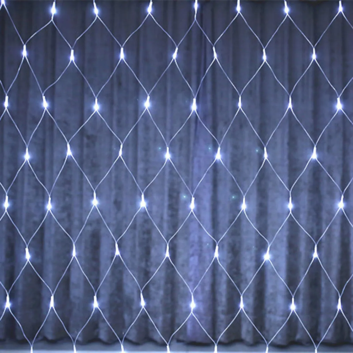 

200 LED Solar Powered Net Mesh Lights Decorative String Light for Indoor Outdoor Back Yard Patio Party (White Light, with Built-