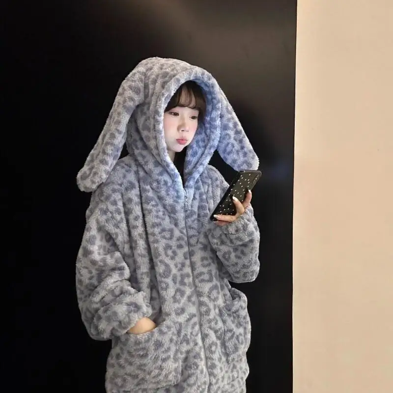 

Blue Long Ear Leopard Print Winter Plush Pajamas Women Sweet Warm Hooded Fleece Coral Fleece Homewear Can Be Worn Outside
