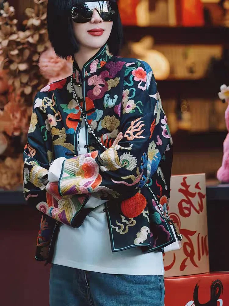 

Young Style Embroidered Jacket Chinese New Version Women's Top Loose Fit Short Outerwear Button Closure Regular Length