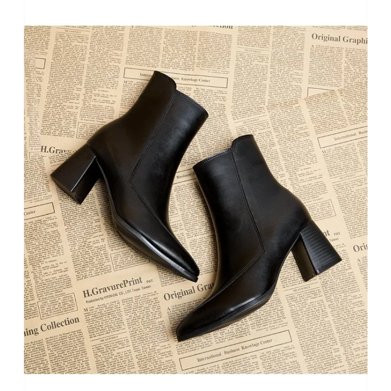 2024 Spring and Autumn New British Style Thin and Thin Women\'s Boots Pointed Toe Thin Side Zipper Black Nude Boots Women