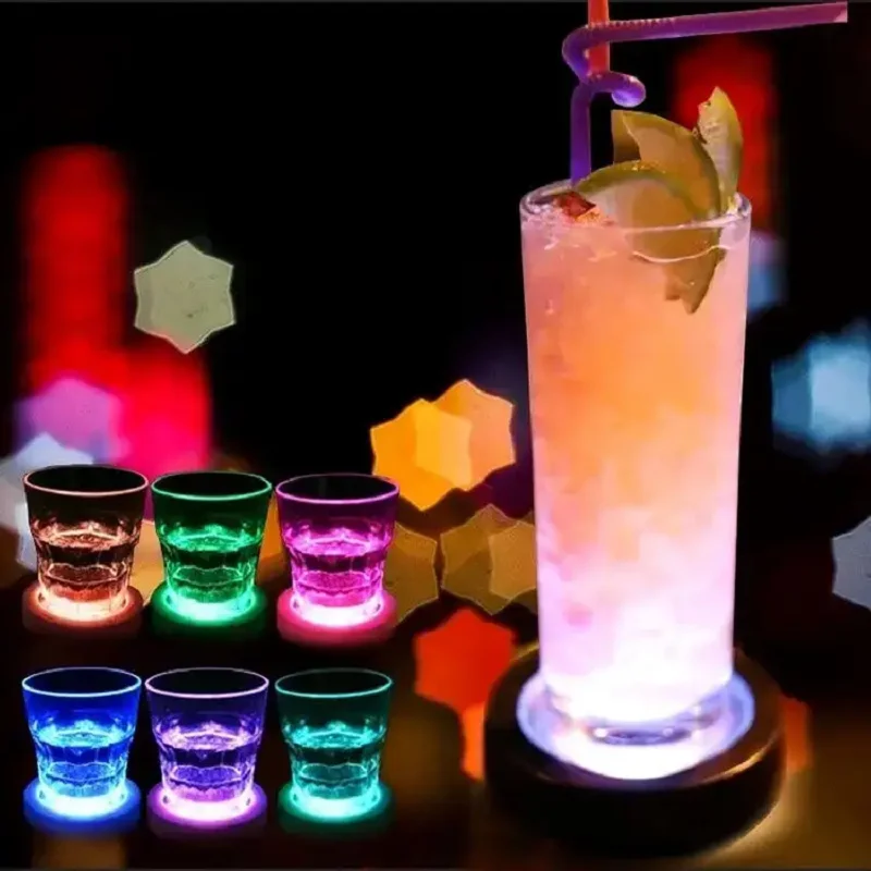 Posavasos con luz LED luminosa de Color acrílico con forma de corazón redondo para Bar, cerveza, bebida, botella, taza, decoración de cumpleaños y boda, juguete para regalo