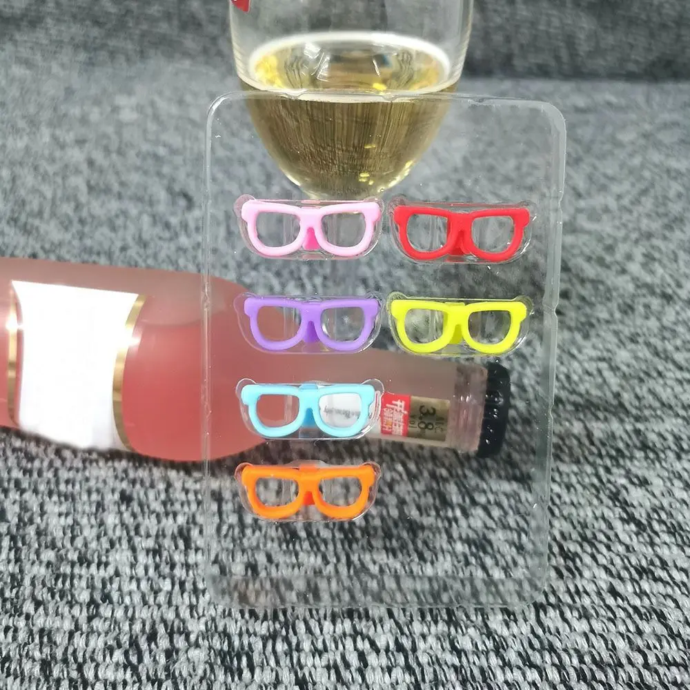 6pcs New Silicone Wine Glass Charms Tags Reusable Glasses Silicone Wine Glass Drink Markers Cups Funny Hawaiian Glasses Party