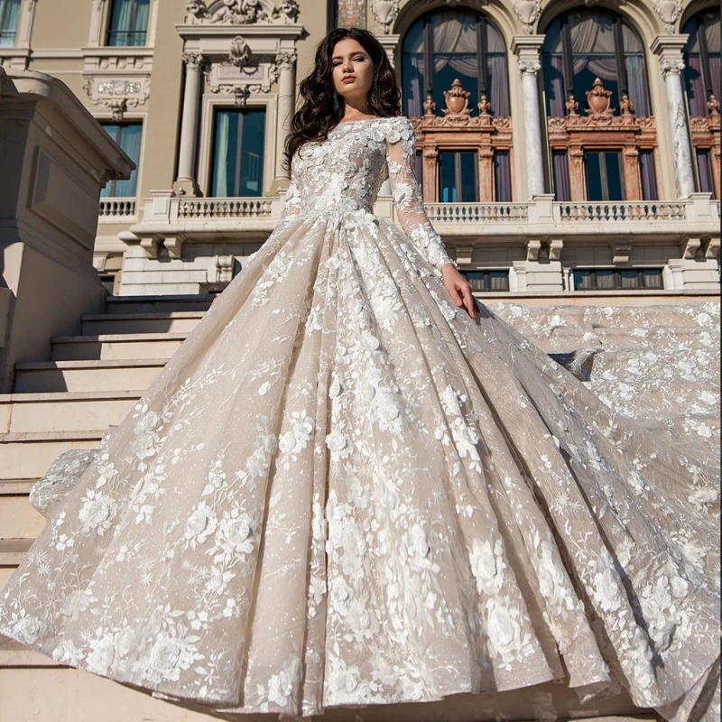 Robe de Mariée en Dentelle à Manches sulfet Col Rond, Magnifique Tenue de Bal avec une Longue Traîne Royale