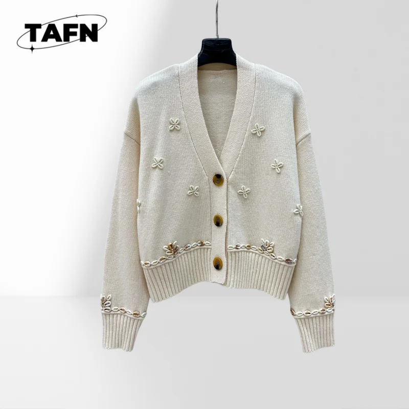 

Retro Cashmere Cardigan Sweater Cozy and Elegant for Casual Outings Men's Vintage-Inspired Cashmere Cardigan Soft Casual AG3110