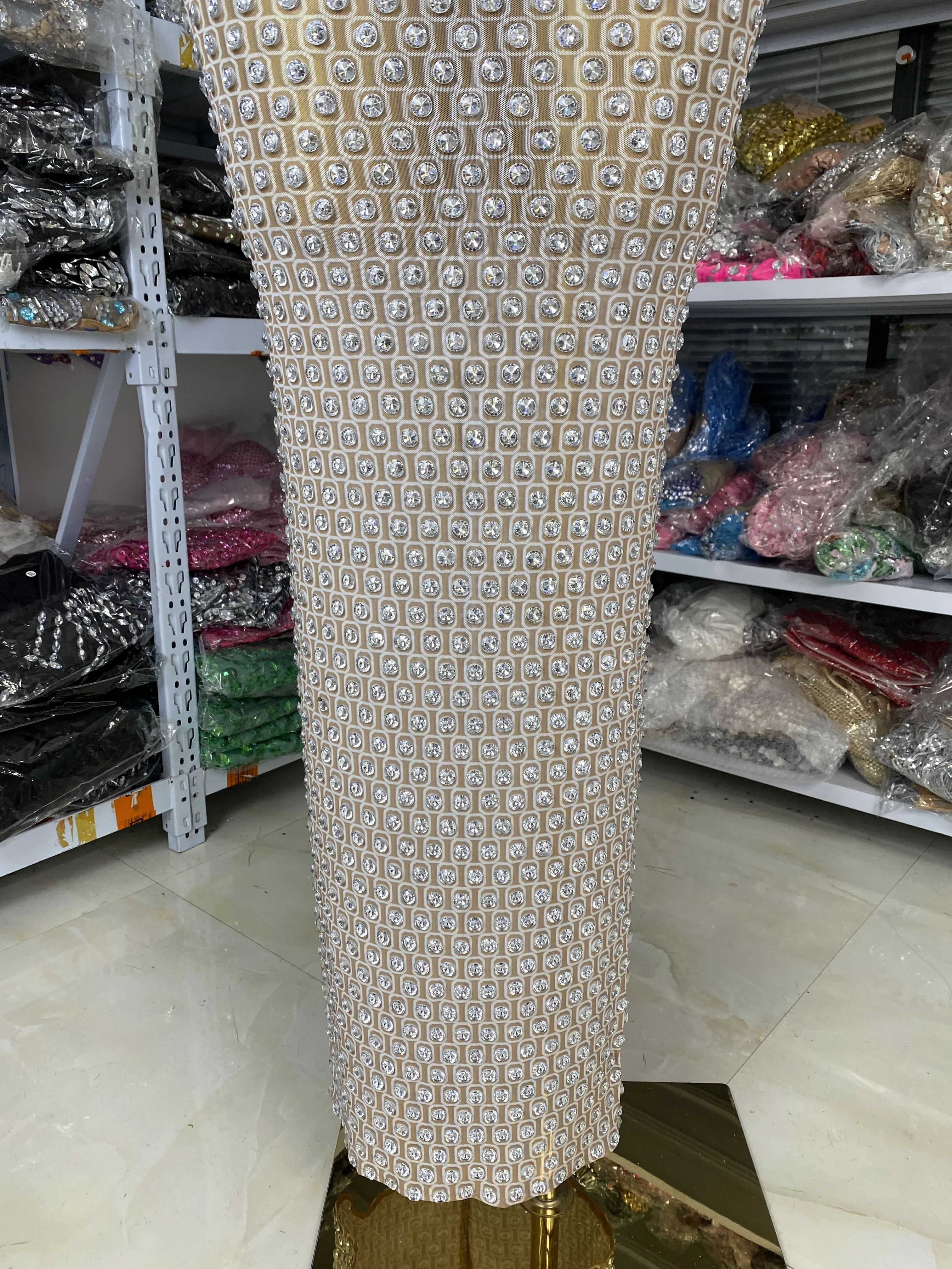 고급 패션 여성용 실버 반짝이 라인스톤 홀터 딥 V넥 컷아웃 맥시 롱 드레스 생일 연예인 이브닝 파티 가운