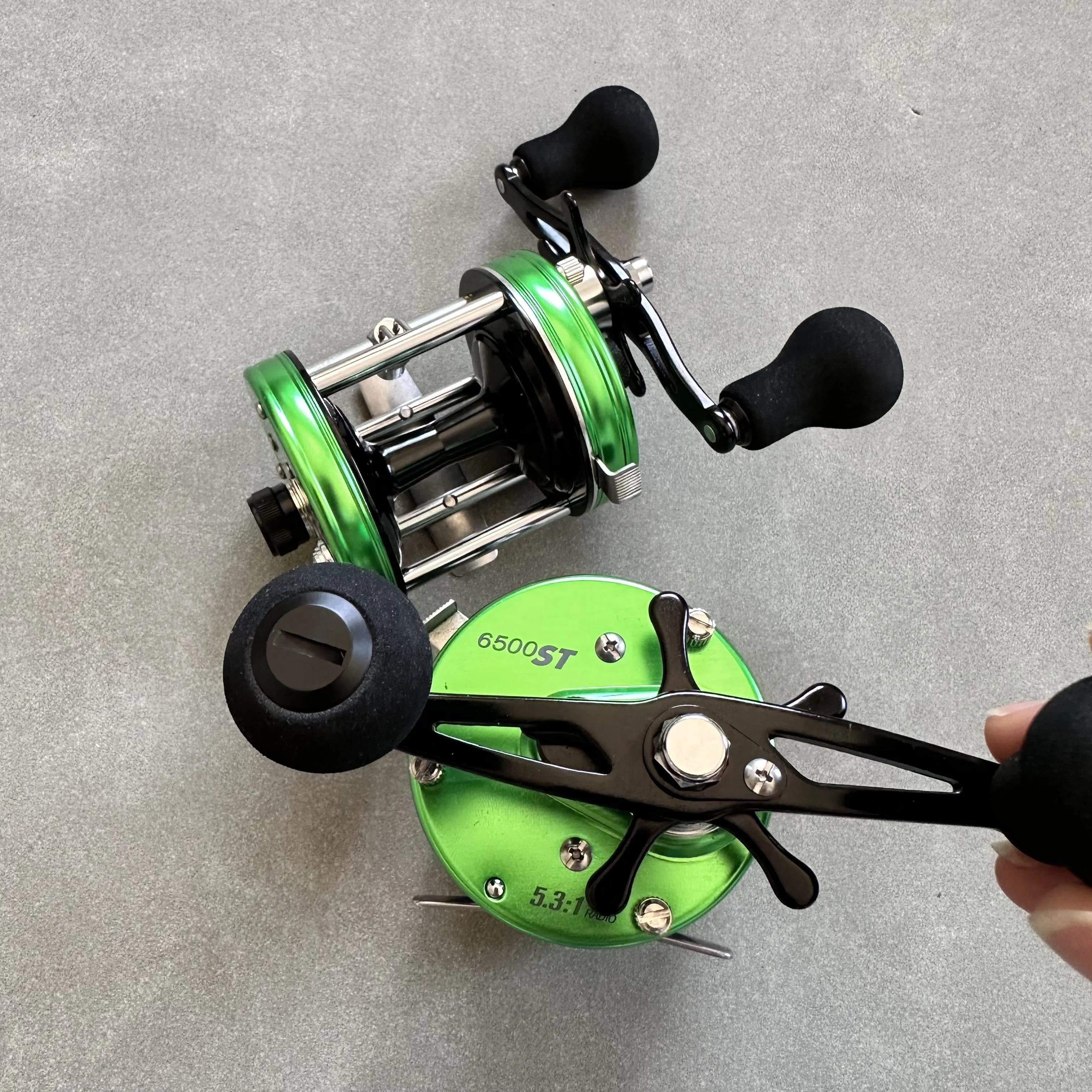 

Smooth Drag Fishing Reel Anti-Corrosion Saltwater Freshwater Universal Factory Direct Hot Sale