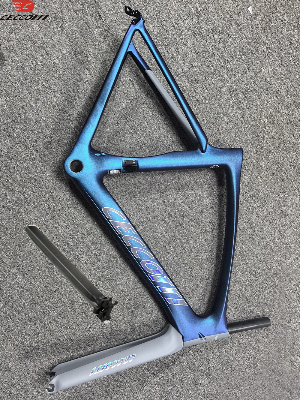 Ceccotti Factory Road Bike Frame fit Max 700*28C tires V Brake Bicycle Frameset available   DIY color  Carbon Frame