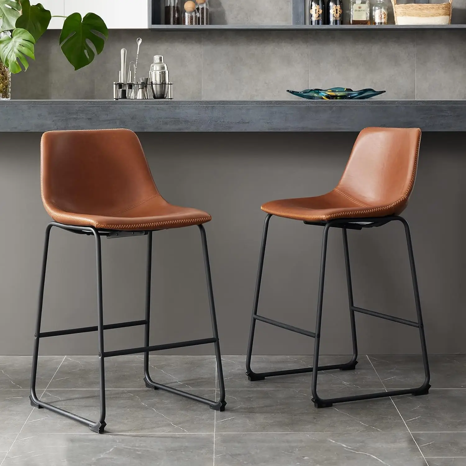 Sweetcrispy Counter Height Bar Stools Set of 4, Nowoczesne stołki barowe ze sztucznej skóry z oparciem, 26-calowa wysokość siedziska