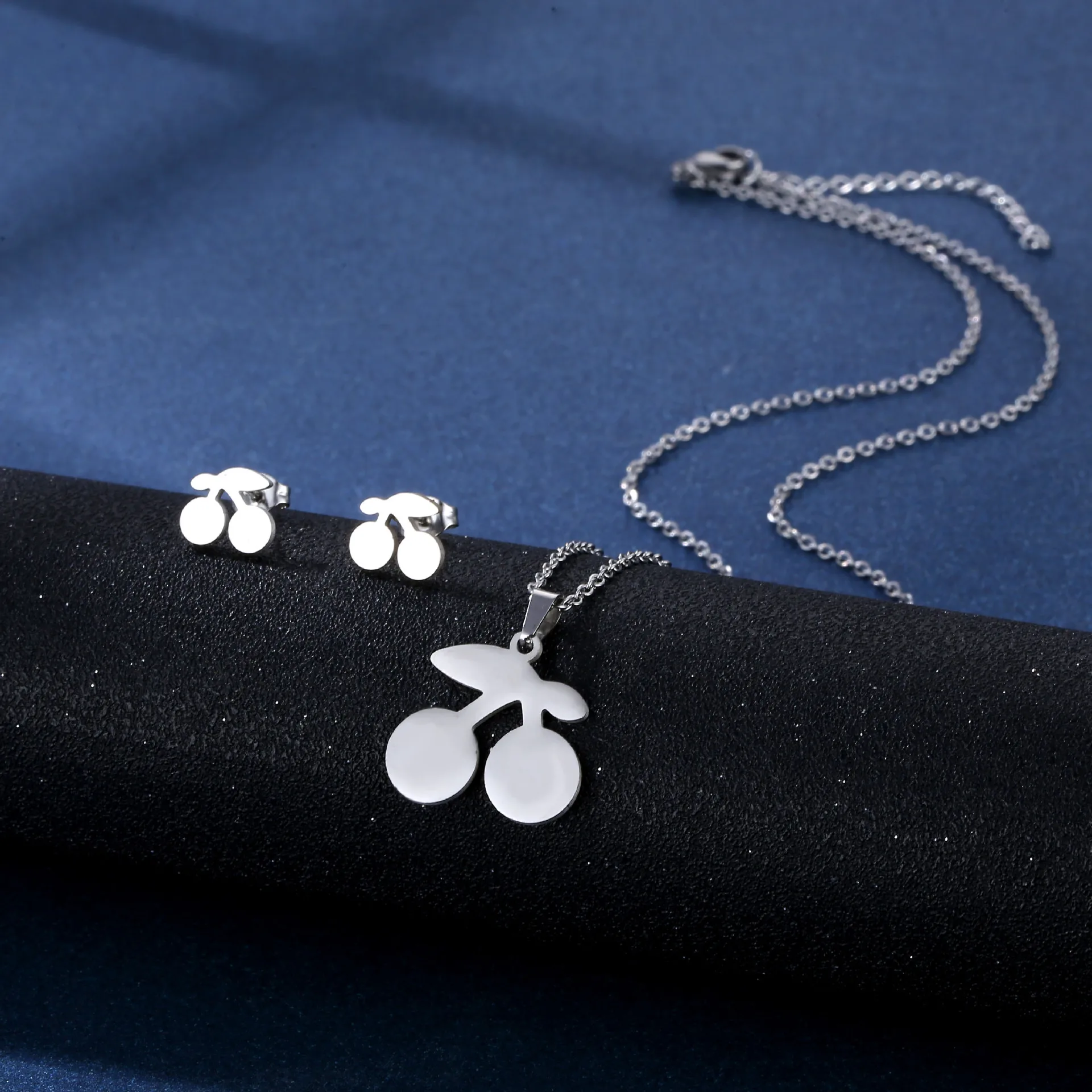 Stainless Steel Charm Necklaces Earrings Set Cartoon Lovely Cherry Pendants Collar Clavicle Chain Necklace Women Jewelry Gifts