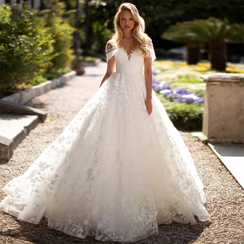 

Luxury Wedding Dress Embroidered Lace On Net With Bead Ball Gown O-Neck Shortsleeves Bride Customized Back Button Robe De Mariee