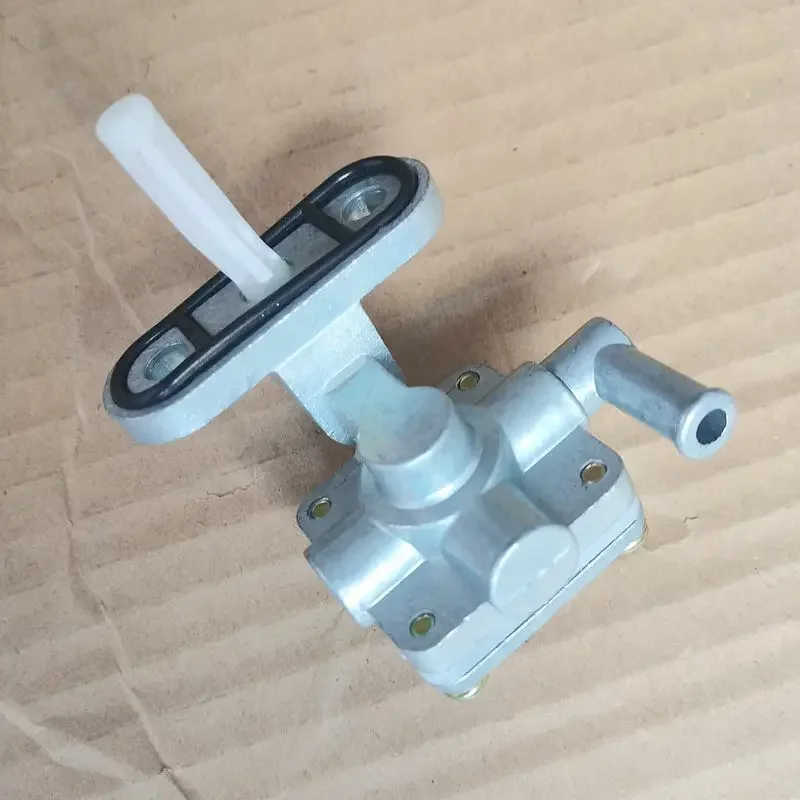 Fuel Gas Tank Switch Valve Petcock for Hyosung Comet GT250 GT250R GV650 02-09 GT650 GT650R 2005-2008