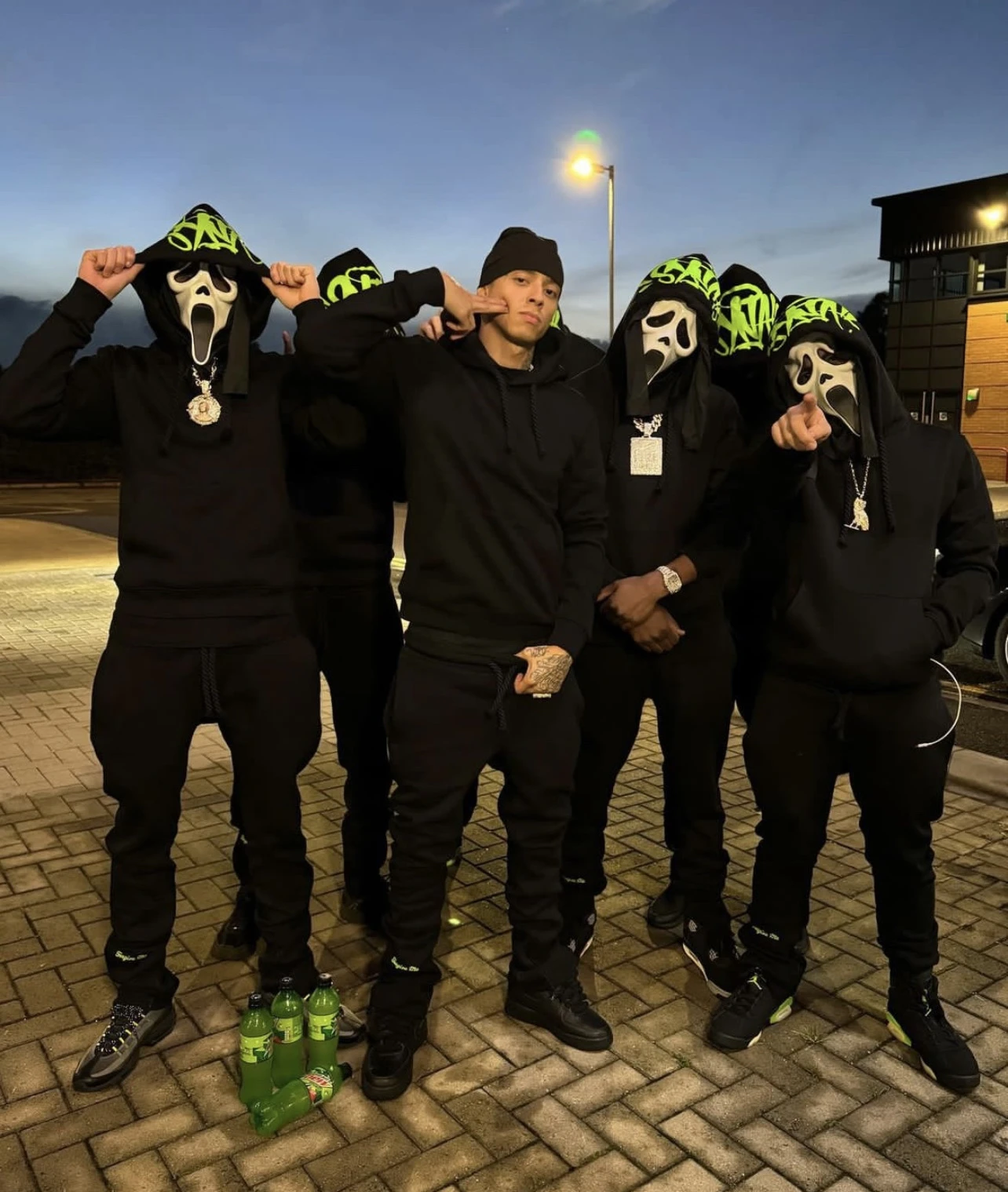 

Комплект худи и брюк Synaworld в стиле хип-хоп стритвир: свободный крой, длинный рукав, повседневный, весна-осень-зима