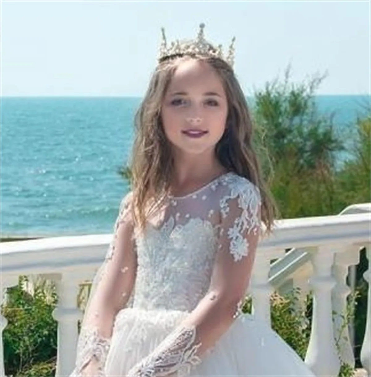 Flower Girl Dresses White Long Sleeve With Pearls Jewel Lace Appliques Tulle Kids Birthday First Communion Dress Ball Gown