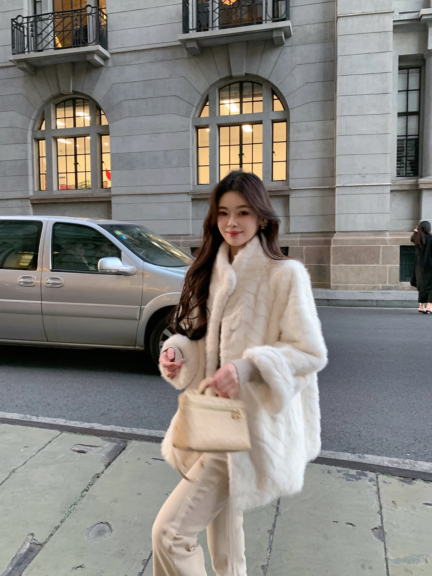 

Зимнее новое белое меховое пальто ByYou для женщин, утепленное, из экологичного искусственного меха, с длинными рукавами