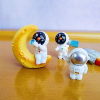 4pc Space Astronauts Model Home Car Decoration Resin Craft Miniature Figure Tiny Bonsai Microlandscape Fairy Garden Decor