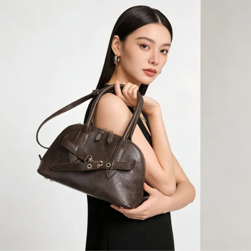 

New trendy niche underarm bag, vintage handbag, women's autumn and winter bowling shell bag
