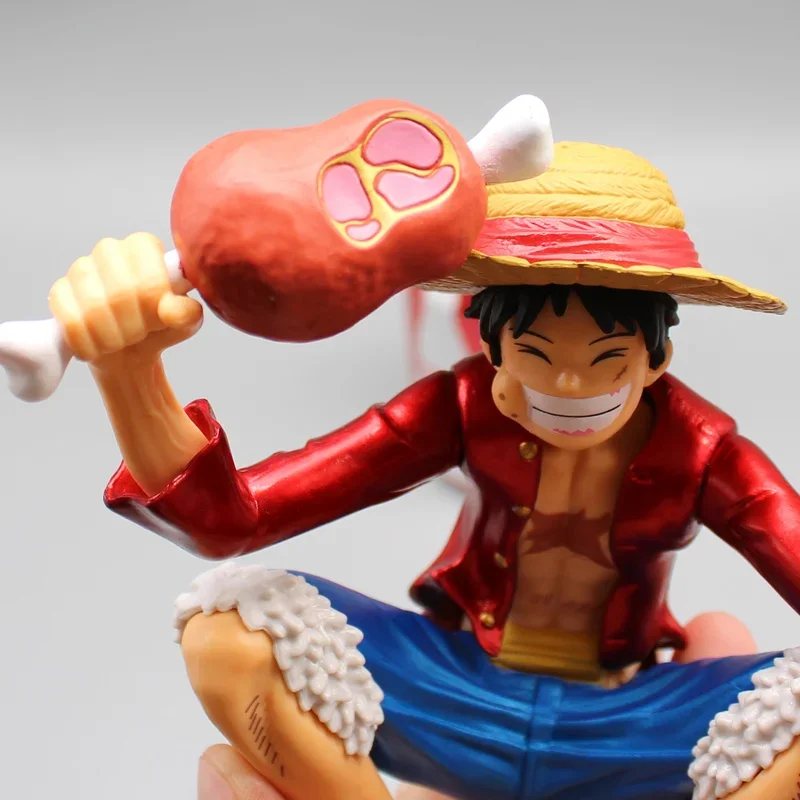 One Piece Anime Figure Gk accovacciato postura mangiare carne rufy bere ornamenti Sauron bambola modello decorativo giocattoli regali Desktop