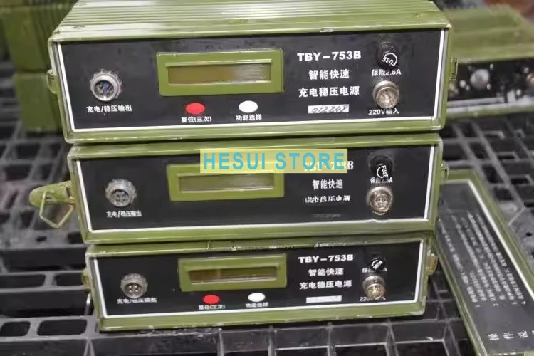 scheda-di-conversione-tensione-con-regolatore-di-carica-rapida-multifunzione-tby-753b-uscita-a-quattro-core-12v-24v