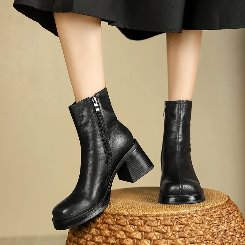 Platform Boots Square Heels Street Style Winter Shoes Woman Round Toe Cowhide Casual Shoes Spring Autumn Chelsea Boots Side Zip