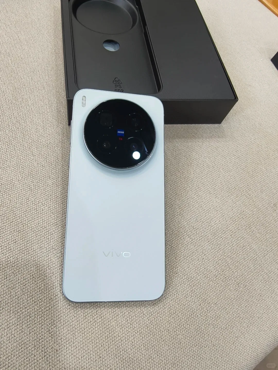VIVO X300 Pro 5G Smartphone Dimensity 9500 6.78″AMOLED Display 6510mAh 90W FlashCharge 200MP ZEISS APO Telephoto Camera NFC OTG