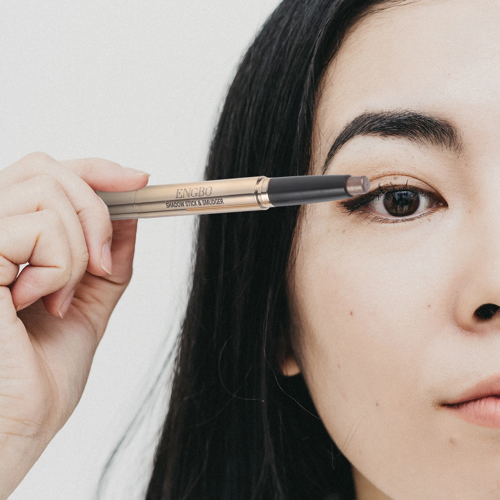 

Double Ended Eye Shadow Pen Eyeshadow Brush 18# Pearlescent Makeup Stick Waterproof Long Lasting Portable Easy to Carry Small