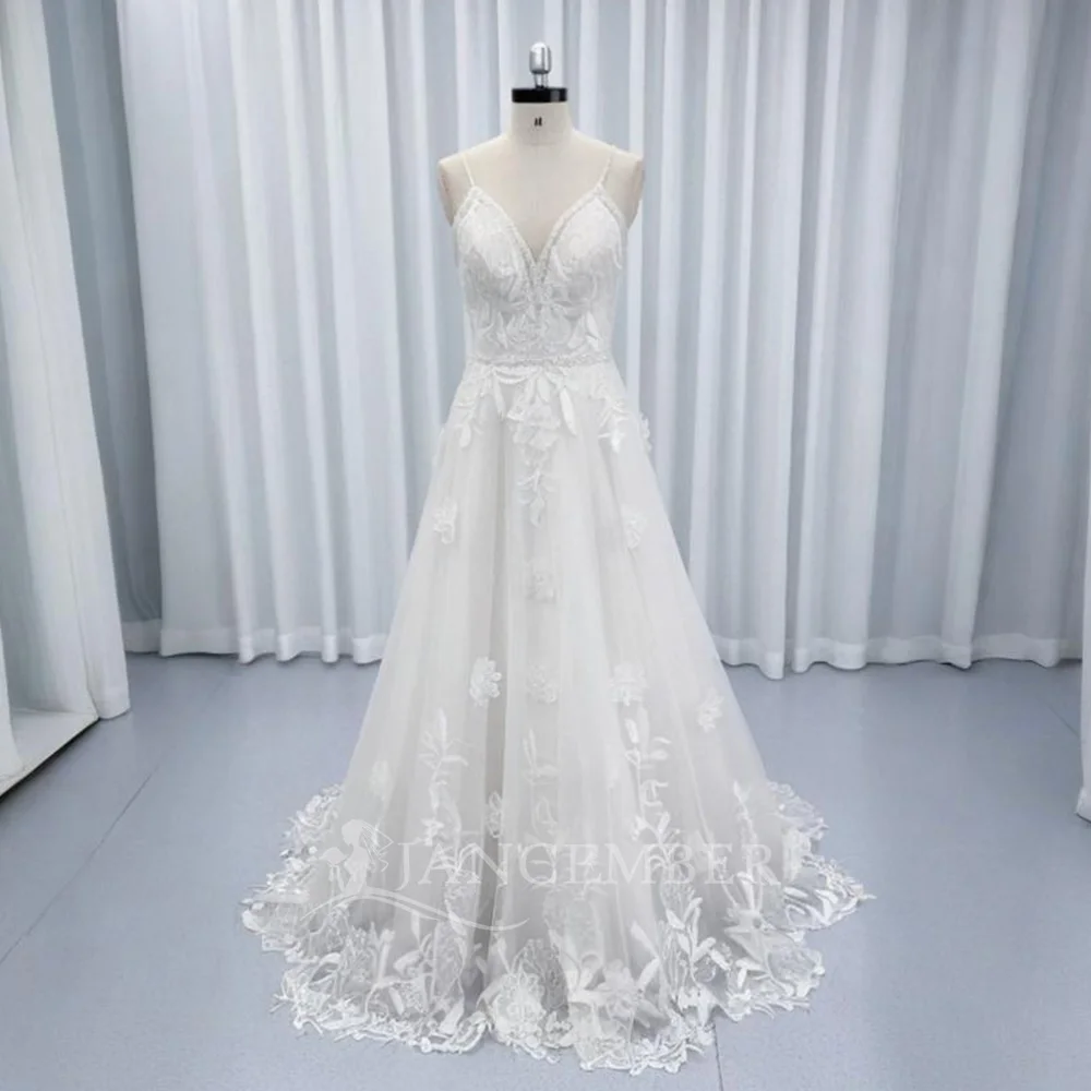 Modern A-Line Lace …