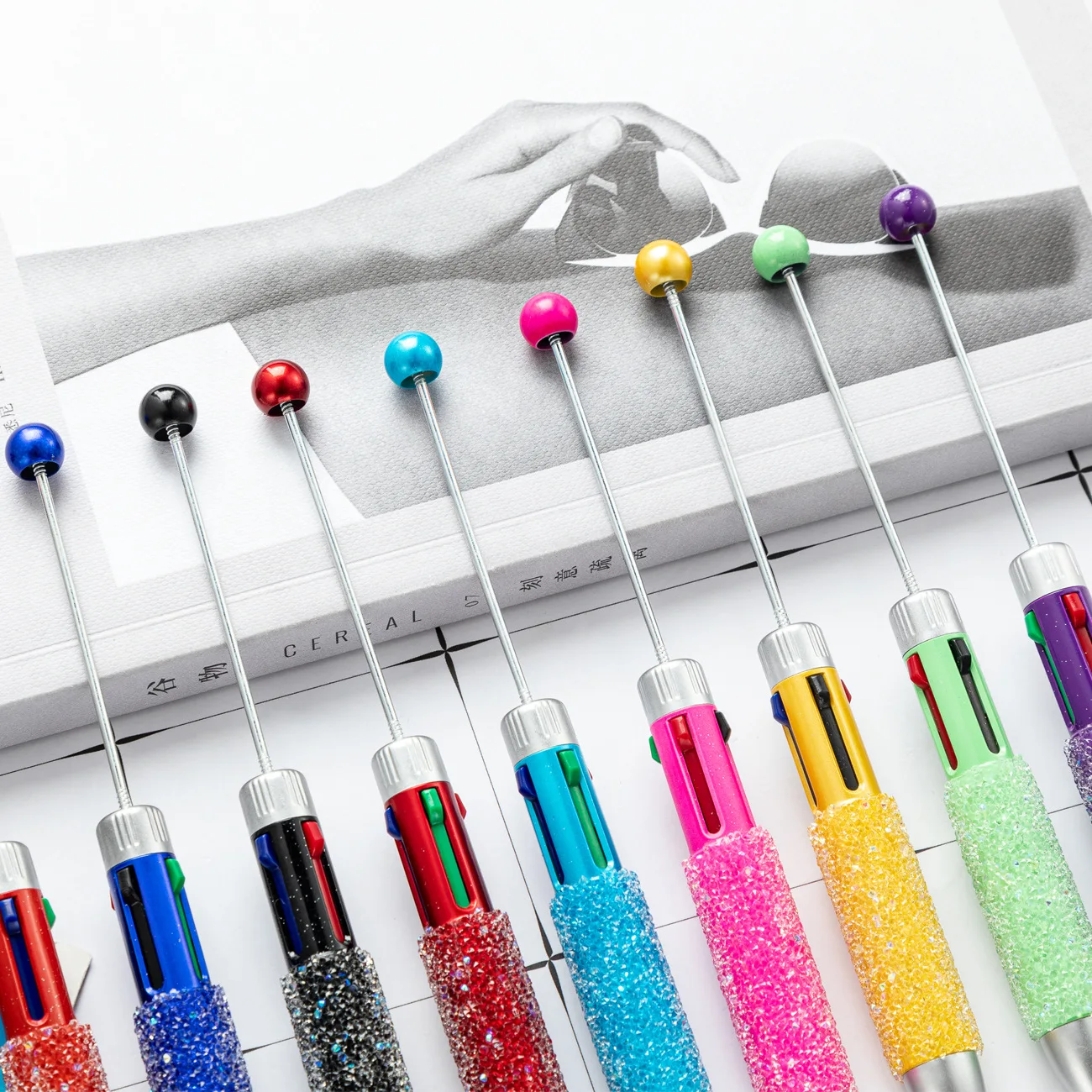 Stylo à bille perlé diamant bricolage, stylos en plastique, cadeau pour étudiants, fournitures de bureau et scolaires, vente en gros, 60 pièces