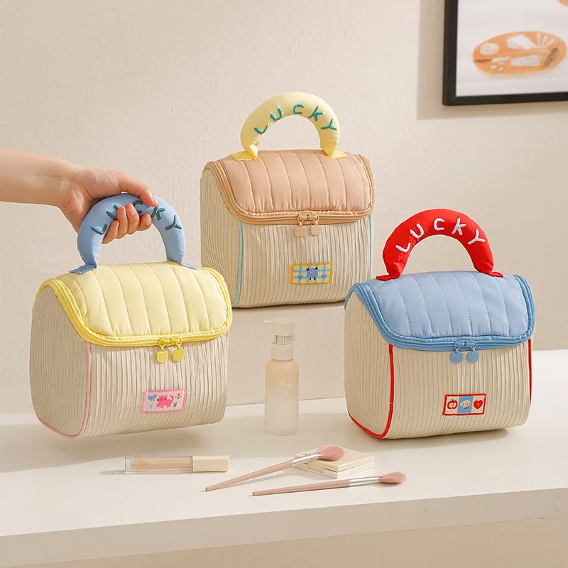 Cute Cartoon Cosmetic Bag, Fashion Niche Design Portable Travel Makeup Pouch, Toiletry Organizer for Daily Outdoor Storage