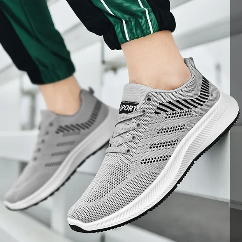 2024 Casual Slip on Fashion Sneakers Breathable Running Shoes Outdoor Walking Training Tennis Shoes for Men Casual Sneakers