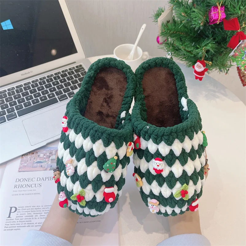 

Purely handmade crocheted Christmas slippers for men, woolen yarn, homemade autumn and winter home shoes for women