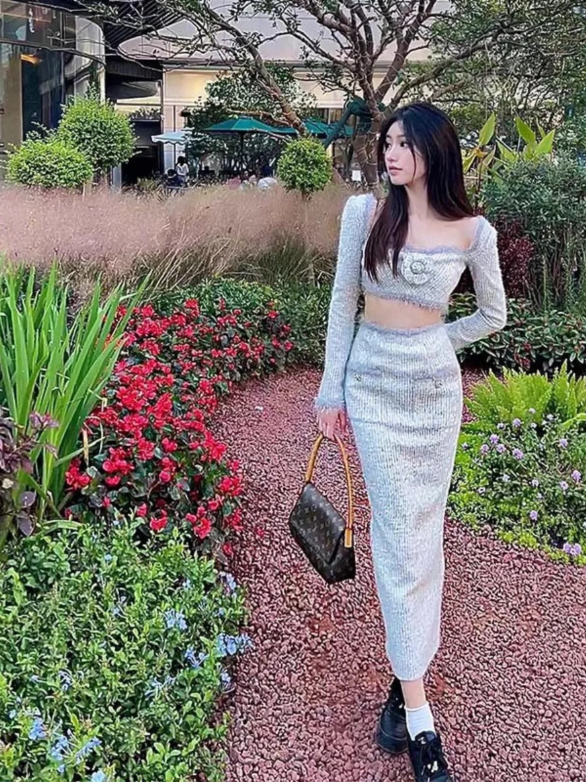 

Fashionable Slim Fit Small Fragrance Style Set Women's High-End Knitted Top Rose Print Skirt Two-Piece Suit Polyester Fi...