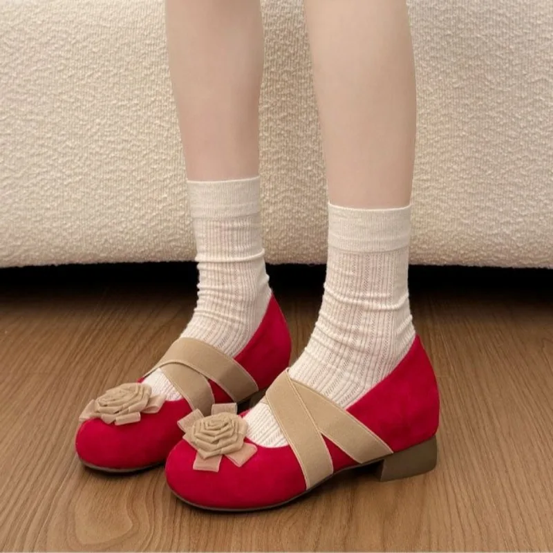 2026 Round-toed Shallow-mouthed Flowers Slimming Fashion-friendly Comfortable Anti-slip Breathable Women's Shoes