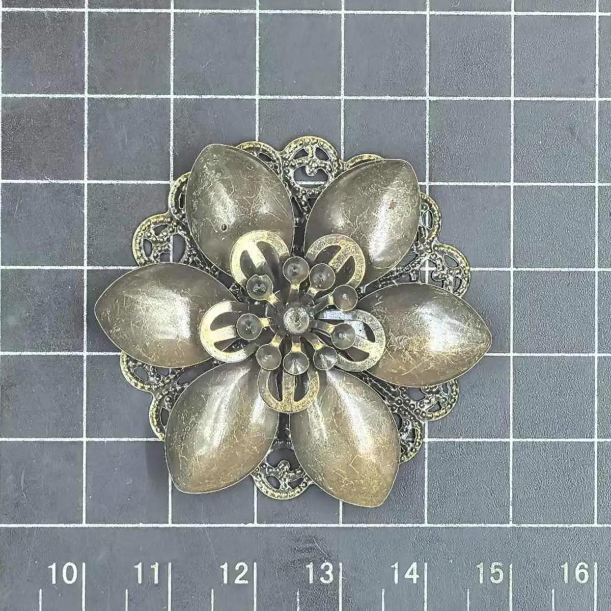 200PCS ขายส่งโทนสีบรอนซ์ 46 มม.DIY ดอกไม้ Charm จี้หัตถกรรมเครื่องประดับ Headwear อุปกรณ์ตกแต่งอุปกรณ์เสริม