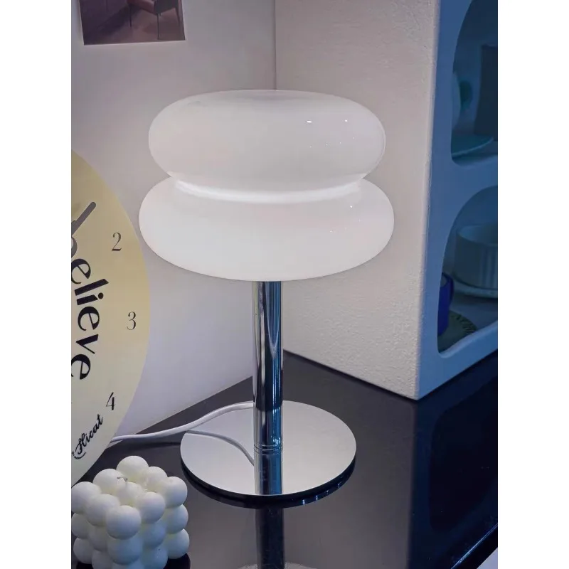 

Двухслойная прикроватная лампа для девочек с яйцом, лампа для гостиной, спальни, средневековая лампа с улучшенной простой атмосферой