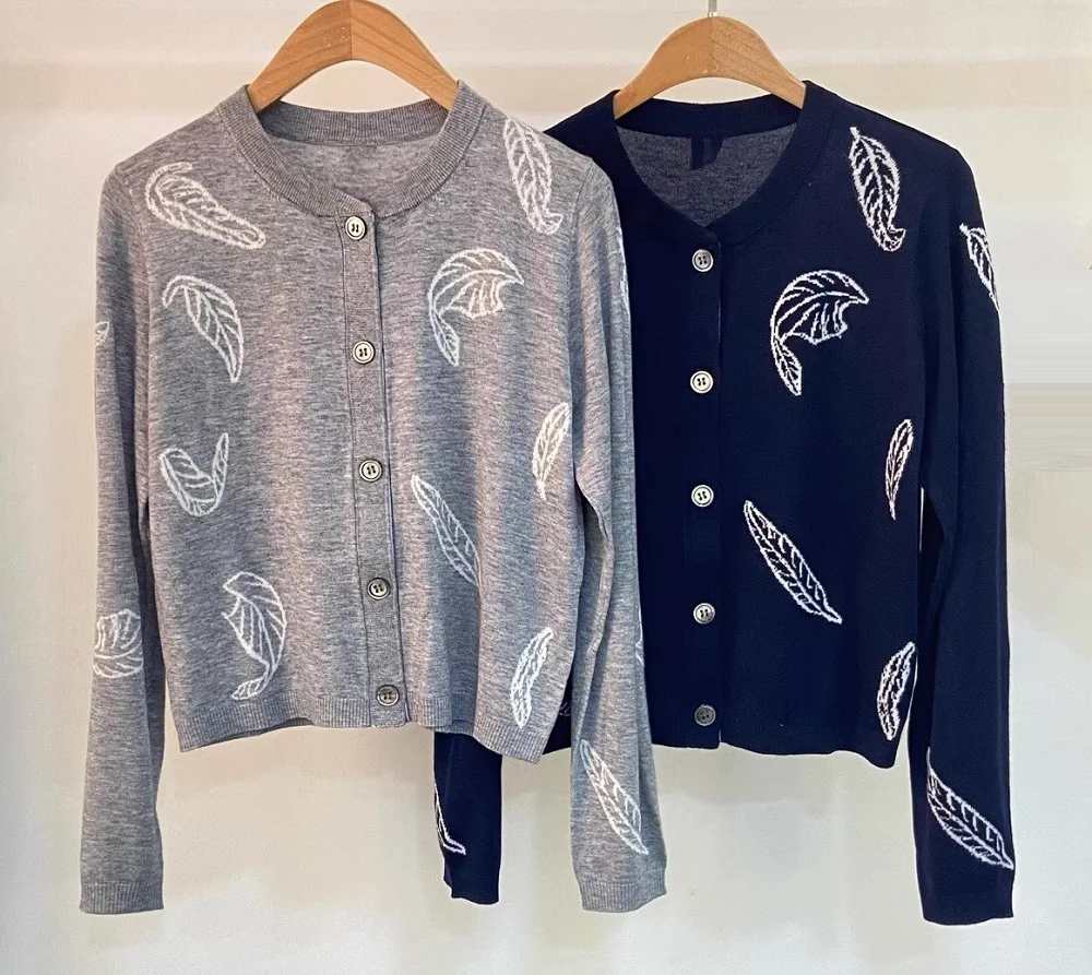 

Новейшие модные кардиганы 2025 года, осенне-зимний стиль, женские белые перья с принтом, шерстяные вязаные кардиганы с длинными рукавами, серые, темно-синие кардиганы