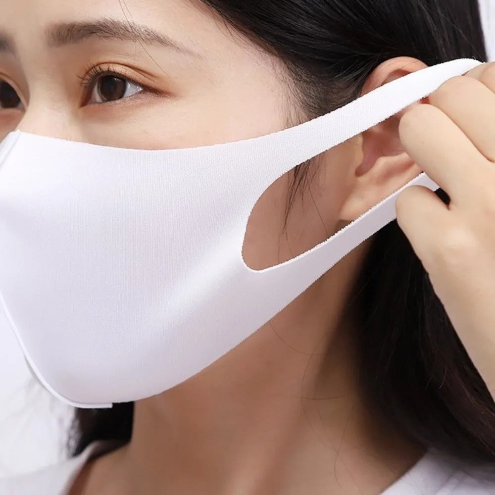 Nuova maschera traspirante in seta di ghiaccio Maschera da equitazione lavabile anti-UV Maschera antipolvere anti-sole unisex
