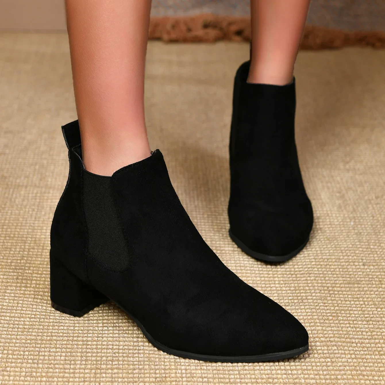 

2024 Autumn Winter Women Boots Pointed Toe Slip on Female Ankle Booties Fashion Simple Low Heel Short Chelsea Boots Botas Mujer