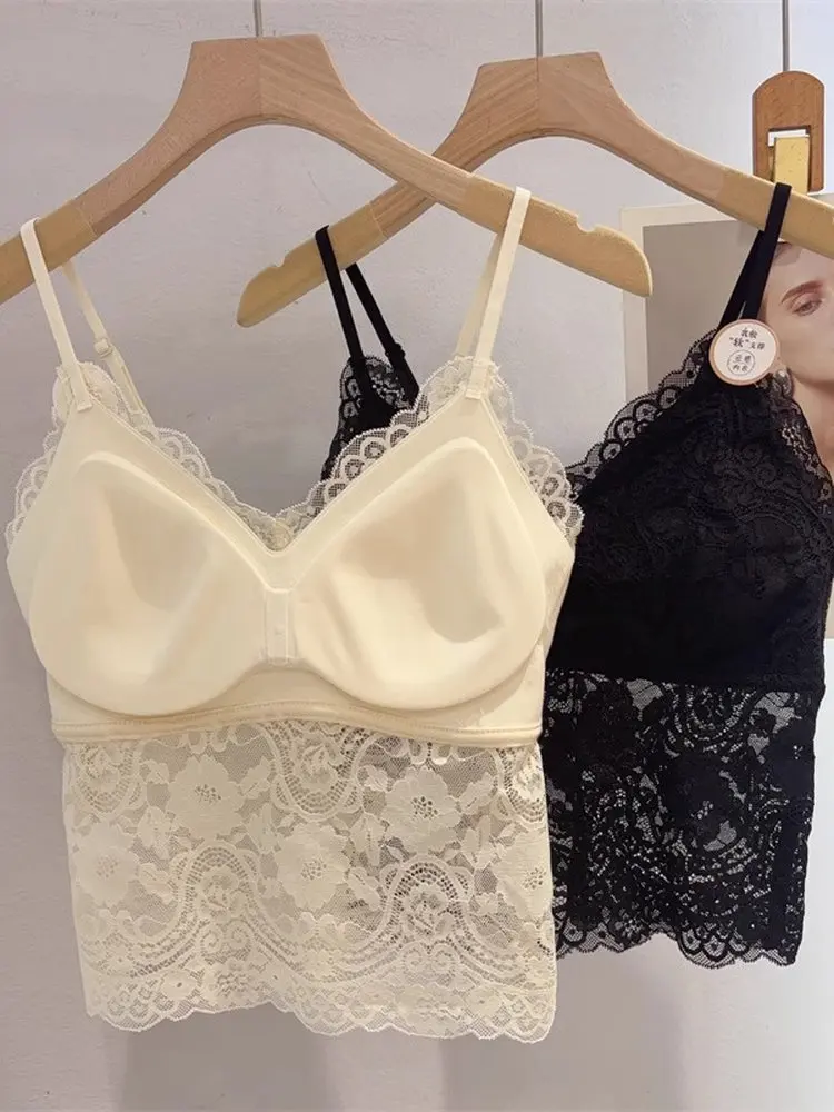 Letnia Nowa Koronkowa ażurowa seksowna bluzka na ramiączkach z dekoltem w kształcie litery V, jednoczęściowa, z wbudowanym biustonoszem, uniwersalna, wyszczuplająca bielizna na ramiączkach.