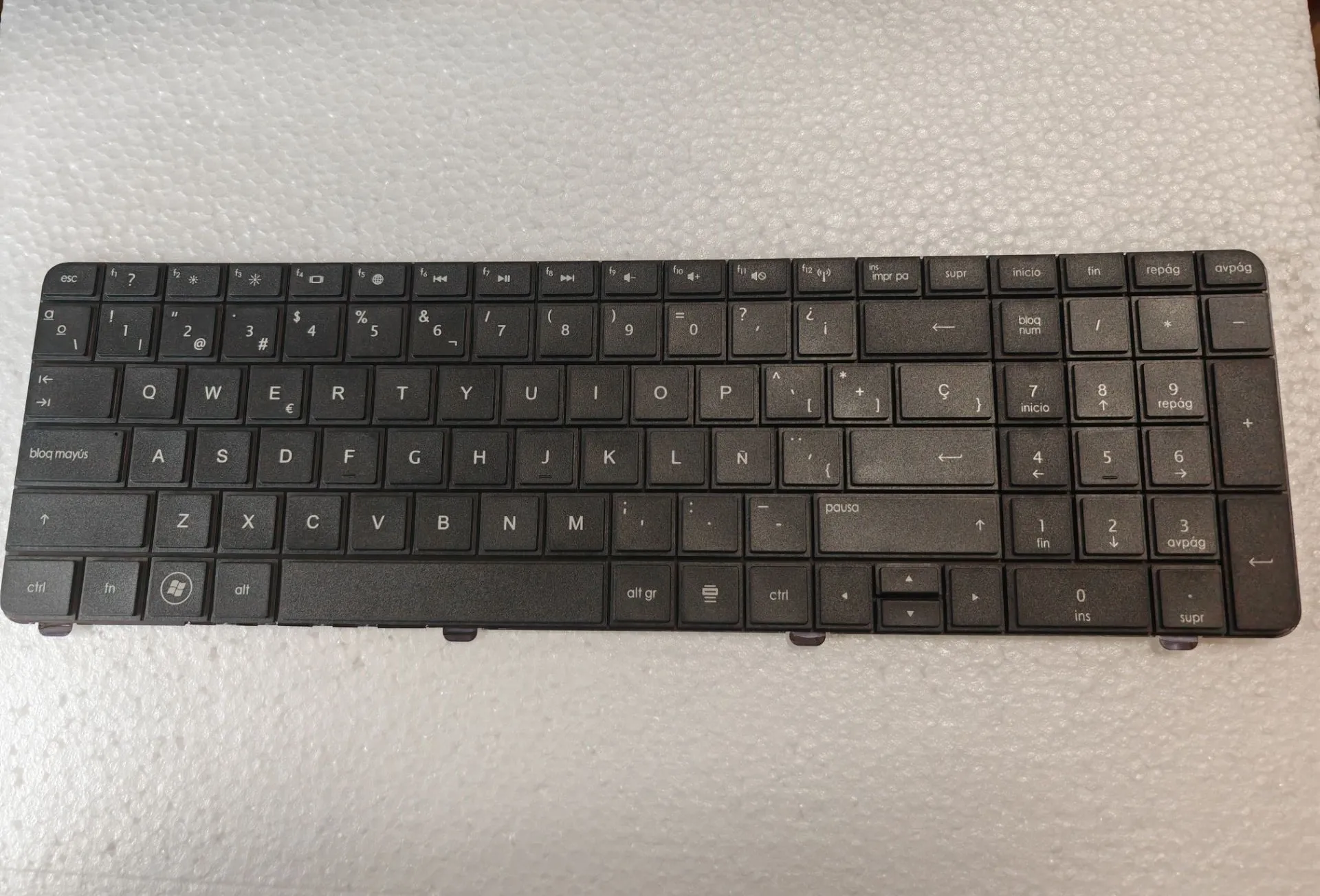 

Spanish Keyboard for HP Pavilion G72 Presario G72 CQ72