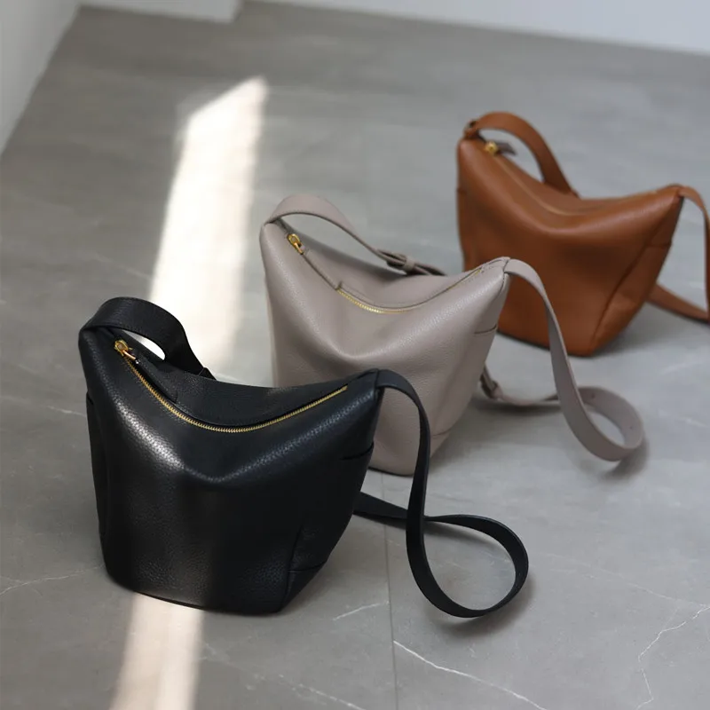 Women genuine leather Crossbody Bag Soft cowhide Shoulder Bags  Zipper Closure purses Durable And Comfortable To Use