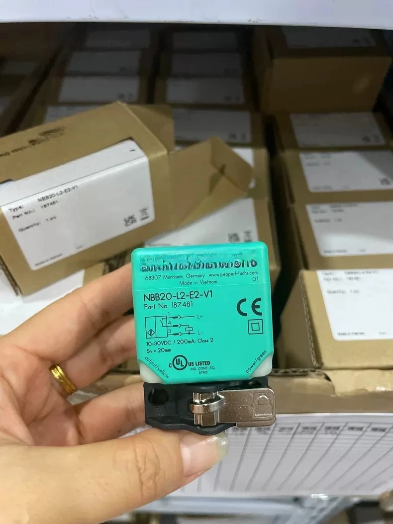 NBB20-L2-E2-V1 NBB20-U1-E2 New In Box PLC Inductive Proximity Sensor Industrial Detection Switch Automation Spare Parts