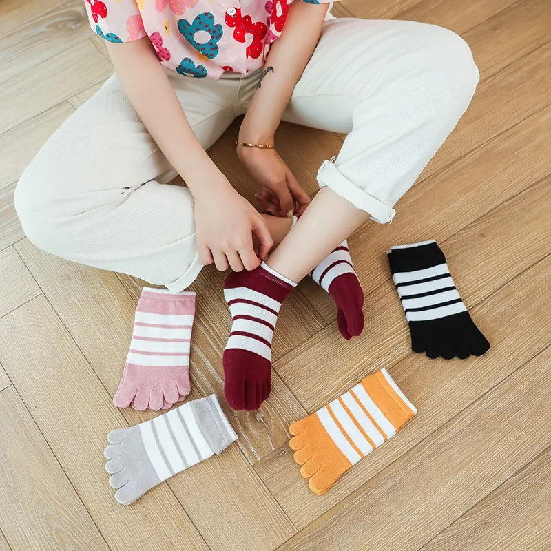 

Women's Toe Sock High Performance Stripe Cotton Five Finger Ankle Sock Athletic Running Toe Low Cut Socks for Girls