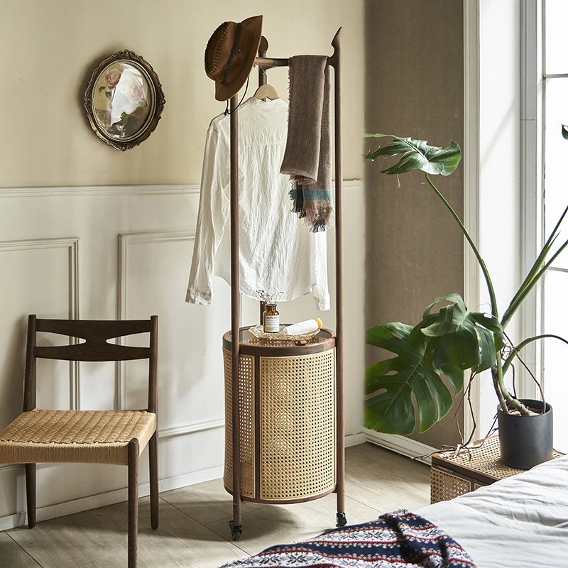 

Retro hanger removable floor storage rack
